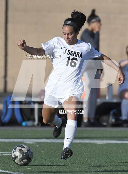 Thumbnail 1 in JSerra Catholic @ Orange Lutheran photogallery.