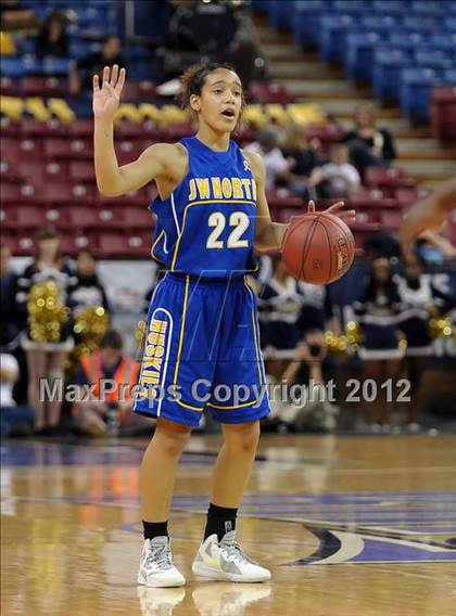 Thumbnail 3 in JW North vs. Archbishop Mitty (CIF State D2 Final) photogallery.