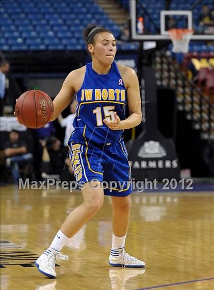 Thumbnail 3 in JW North vs. Archbishop Mitty (CIF State D2 Final) photogallery.