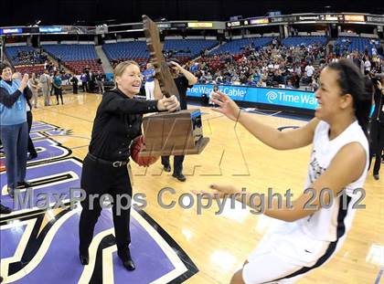 Thumbnail 3 in JW North vs. Archbishop Mitty (CIF State D2 Final) photogallery.