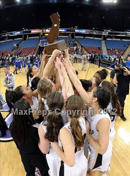 Thumbnail 3 in JW North vs. Archbishop Mitty (CIF State D2 Final) photogallery.
