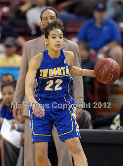 Thumbnail 3 in JW North vs. Archbishop Mitty (CIF State D2 Final) photogallery.