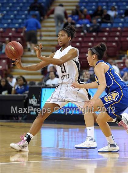 Thumbnail 2 in JW North vs. Archbishop Mitty (CIF State D2 Final) photogallery.
