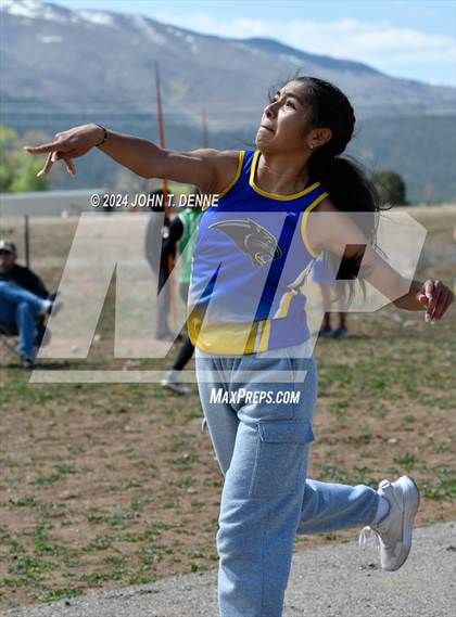 Thumbnail 1 in NMAA 2A District 5 Championships photogallery.