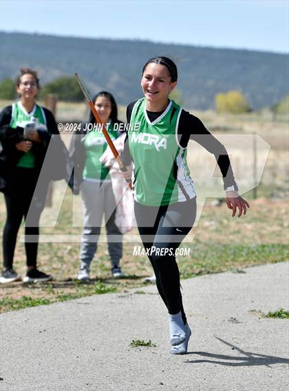 Thumbnail 3 in NMAA 2A District 5 Championships photogallery.