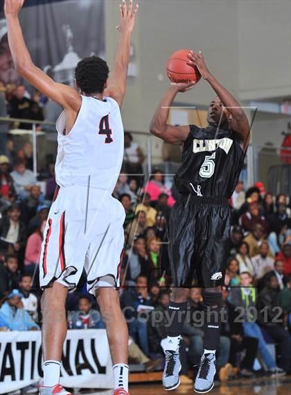 Thumbnail 1 in Webb [J. F.] vs Clinton (HighSchoolOT.com Invitational) photogallery.