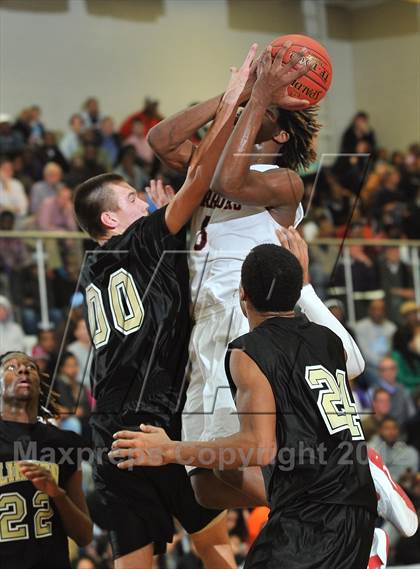 Thumbnail 1 in Webb [J. F.] vs Clinton (HighSchoolOT.com Invitational) photogallery.