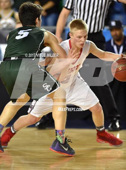 Thumbnail 2 in Shorecrest vs. Stanwood (WIAA 3A First Round Playoff)  photogallery.