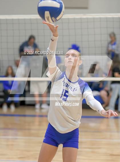 Thumbnail 3 in Needville vs Fort Bend Hightower (Needville Tournament) photogallery.