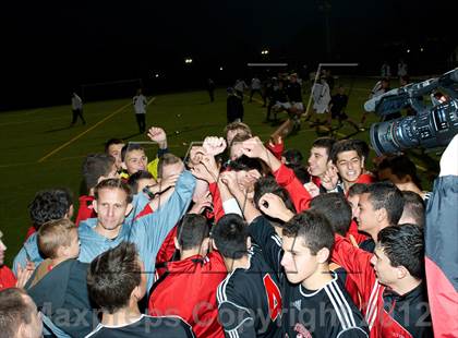 Thumbnail 2 in Massapequa vs Syosset (Section 8 Class AA Final) photogallery.