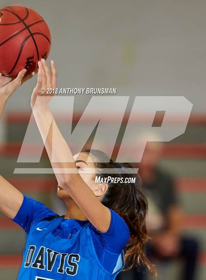 Thumbnail 2 in Davis vs. Granite Bay (Roseville Elite Showcase) photogallery.