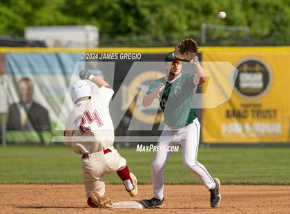 Thumbnail 1 in Laurel @ Serra Catholic (WPIAL 2A Semifinal) photogallery.