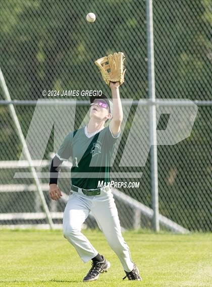 Thumbnail 3 in Laurel @ Serra Catholic (WPIAL 2A Semifinal) photogallery.