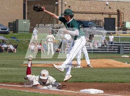 Thumbnail 2 in Laurel @ Serra Catholic (WPIAL 2A Semifinal) photogallery.