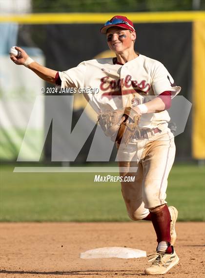 Thumbnail 2 in Laurel @ Serra Catholic (WPIAL 2A Semifinal) photogallery.
