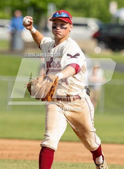 Thumbnail 2 in Laurel @ Serra Catholic (WPIAL 2A Semifinal) photogallery.