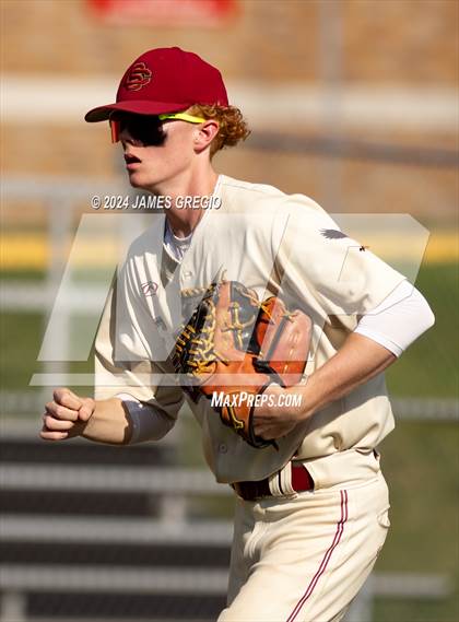 Thumbnail 1 in Laurel @ Serra Catholic (WPIAL 2A Semifinal) photogallery.
