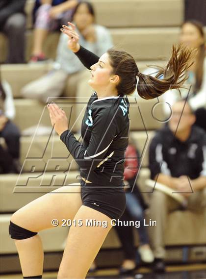 Thumbnail 1 in Citrus Valley @ Aliso Niguel photogallery.