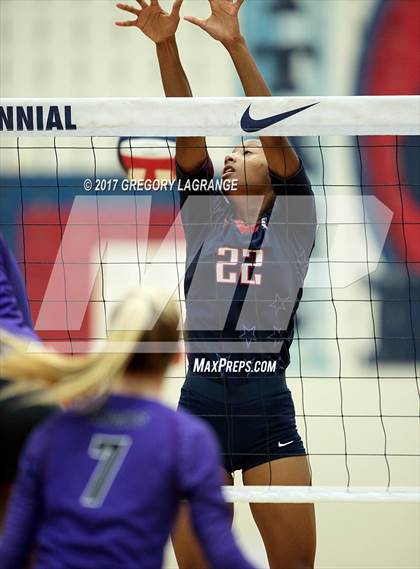 Thumbnail 3 in Independence vs Centennial photogallery.
