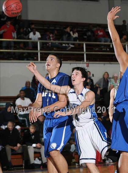 Thumbnail 1 in Capital Christian vs. Analy (St. Hope Classic) photogallery.