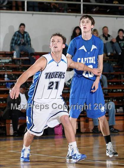 Thumbnail 1 in Capital Christian vs. Analy (St. Hope Classic) photogallery.