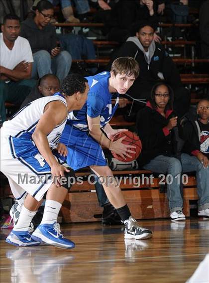 Thumbnail 2 in Capital Christian vs. Analy (St. Hope Classic) photogallery.