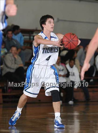 Thumbnail 3 in Capital Christian vs. Analy (St. Hope Classic) photogallery.