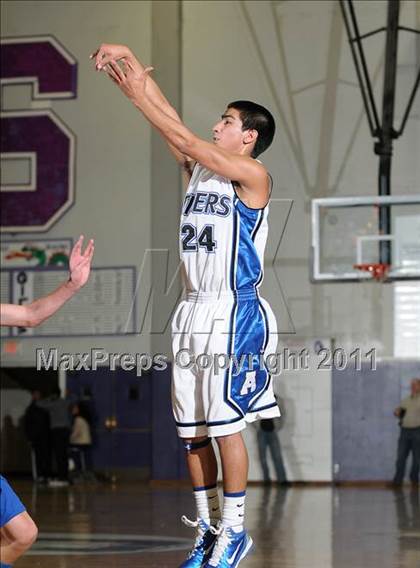 Thumbnail 2 in Capital Christian vs. Analy (St. Hope Classic) photogallery.