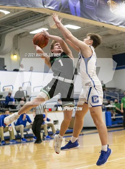 Thumbnail 1 in Archbishop McNicholas @ Covington Catholic photogallery.