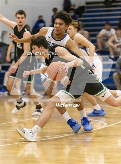 Thumbnail 1 in Archbishop McNicholas @ Covington Catholic photogallery.
