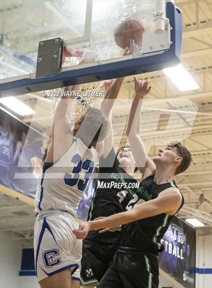 Thumbnail 2 in Archbishop McNicholas @ Covington Catholic photogallery.