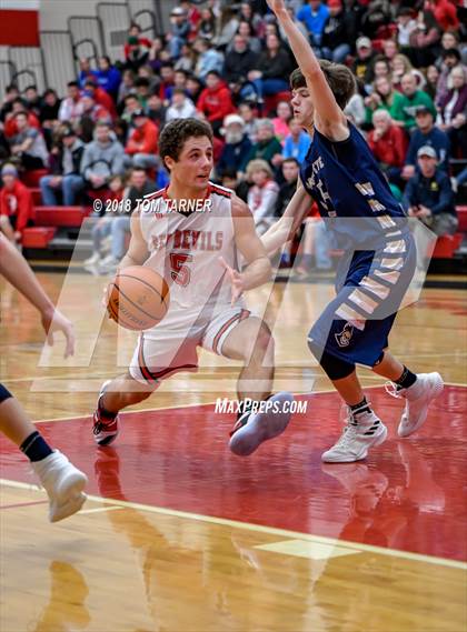 Thumbnail 1 in Marquette vs Hall (Colmone Classic) photogallery.