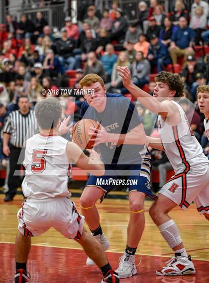 Thumbnail 2 in Marquette vs Hall (Colmone Classic) photogallery.