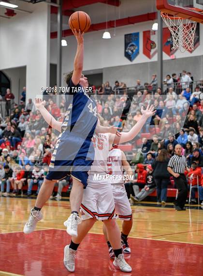 Thumbnail 3 in Marquette vs Hall (Colmone Classic) photogallery.