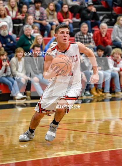 Thumbnail 3 in Marquette vs Hall (Colmone Classic) photogallery.