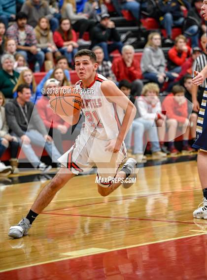 Thumbnail 2 in Marquette vs Hall (Colmone Classic) photogallery.
