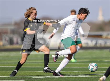Thumbnail 2 in Longview vs. Forney (Forney Kickoff Tournament) photogallery.