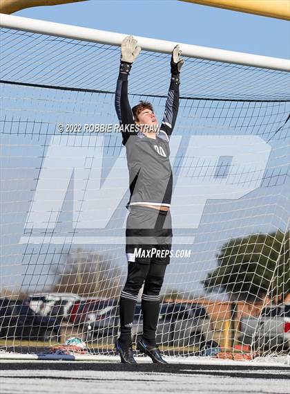 Thumbnail 2 in Longview vs. Forney (Forney Kickoff Tournament) photogallery.