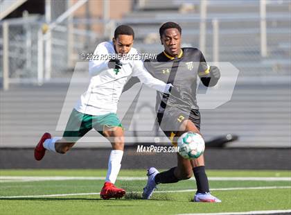Thumbnail 2 in Longview vs. Forney (Forney Kickoff Tournament) photogallery.
