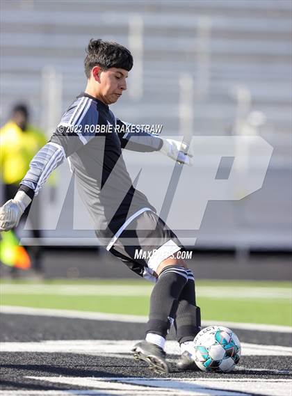 Thumbnail 1 in Longview vs. Forney (Forney Kickoff Tournament) photogallery.