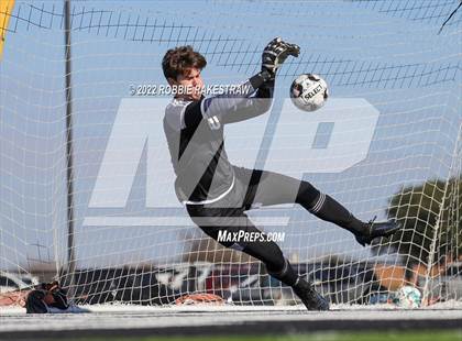 Thumbnail 3 in Longview vs. Forney (Forney Kickoff Tournament) photogallery.
