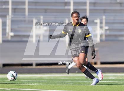 Thumbnail 2 in Longview vs. Forney (Forney Kickoff Tournament) photogallery.