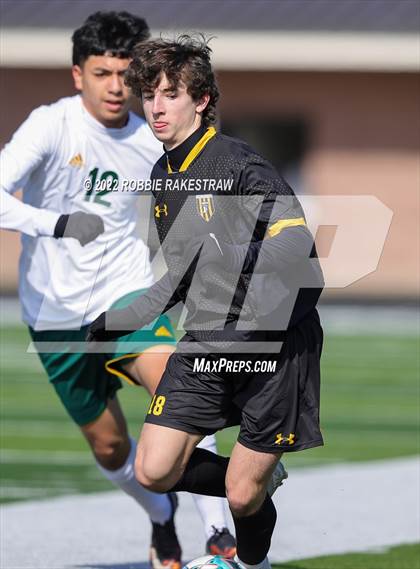 Thumbnail 1 in Longview vs. Forney (Forney Kickoff Tournament) photogallery.