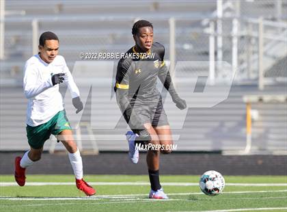 Thumbnail 3 in Longview vs. Forney (Forney Kickoff Tournament) photogallery.