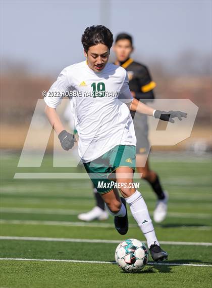 Thumbnail 3 in Longview vs. Forney (Forney Kickoff Tournament) photogallery.