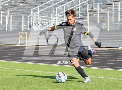 Thumbnail 1 in Longview vs. Forney (Forney Kickoff Tournament) photogallery.