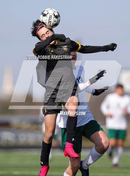 Thumbnail 2 in Longview vs. Forney (Forney Kickoff Tournament) photogallery.