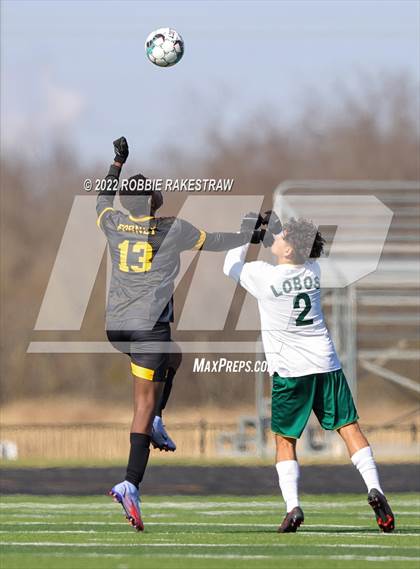 Thumbnail 1 in Longview vs. Forney (Forney Kickoff Tournament) photogallery.