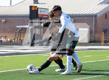 Thumbnail 2 in Longview vs. Forney (Forney Kickoff Tournament) photogallery.