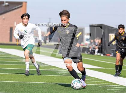 Thumbnail 3 in Longview vs. Forney (Forney Kickoff Tournament) photogallery.
